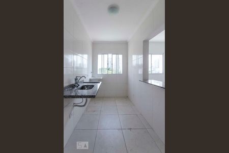 Cozinha de apartamento para alugar com 2 quartos, 50m² em Vila Baruel, São Paulo