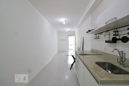Sala/Cozinha de apartamento para alugar com 1 quarto, 42m² em Centro, São Paulo
