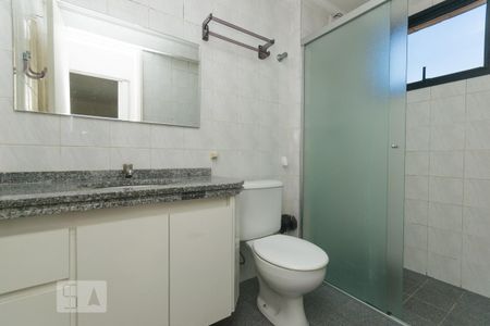 Banheiro de apartamento para alugar com 1 quarto, 52m² em Aclimação, São Paulo