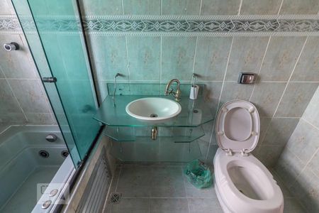 Banheiro de apartamento para alugar com 2 quartos, 65m² em Bela Vista, São Paulo