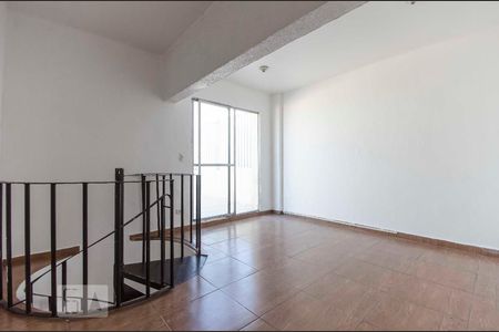 Apartamento para alugar com 140m², 3 quartos e 2 vagasSala piso superior