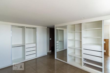 Apartamento à venda com 240m², 4 quartos e 2 vagasSuite 3
