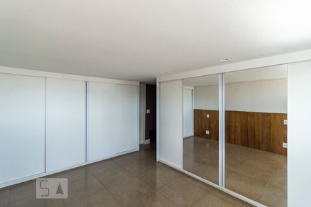 Apartamento à venda com 240m², 4 quartos e 2 vagasSuite 3