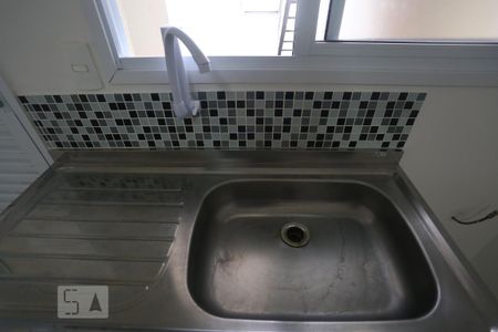 Cozinha - Torneira de apartamento para alugar com 2 quartos, 55m² em Jardim Bonfiglioli, São Paulo