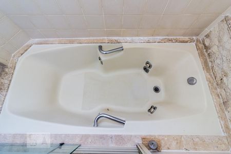 Apartamento à venda com 133m², 3 quartos e 3 vagasBanheiro Suíte