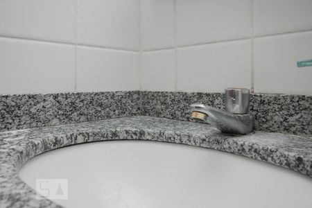 Banheiro de apartamento à venda com 2 quartos, 60m² em Vila Andrade, São Paulo