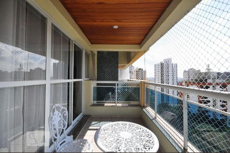 Varanda de apartamento para alugar com 3 quartos, 120m² em Vila Suzana, São Paulo