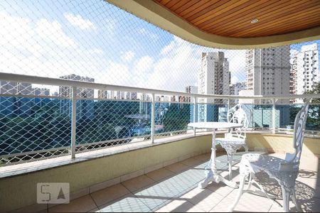 Varanda de apartamento para alugar com 3 quartos, 120m² em Vila Suzana, São Paulo