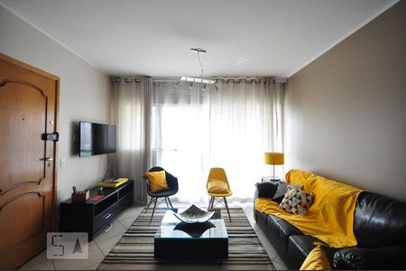 Sala de apartamento para alugar com 3 quartos, 120m² em Vila Suzana, São Paulo