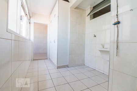 Apartamento para alugar com 130m², 3 quartos e sem vagaArea de serviço 