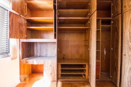 Armário quarto 2  de apartamento para alugar com 3 quartos, 130m² em Mooca, São Paulo