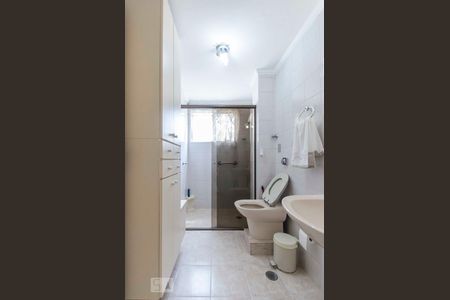 Banheiro  de apartamento para alugar com 2 quartos, 110m² em Santana, São Paulo