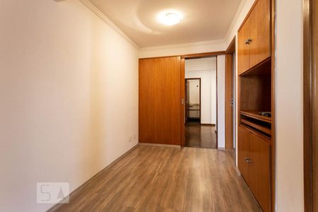 Corredor de apartamento para alugar com 3 quartos, 185m² em Vila Nova Conceição, São Paulo