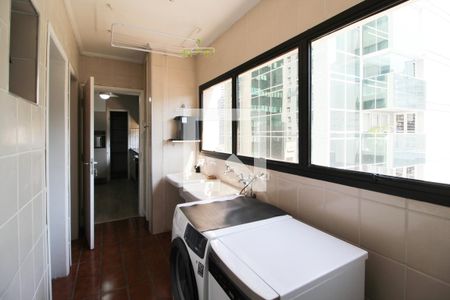 Área de Serviço de apartamento à venda com 3 quartos, 165m² em Vila Nova Conceição, São Paulo