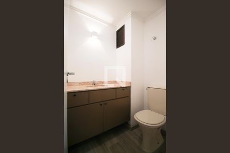 Lavabo de apartamento à venda com 3 quartos, 185m² em Vila Nova Conceição, São Paulo