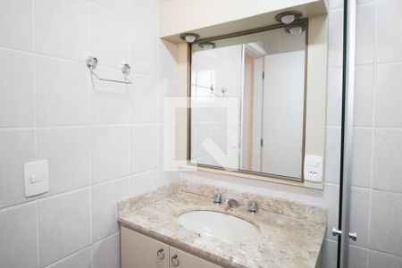 Banheiro 2 da Suíte 1 de apartamento à venda com 3 quartos, 165m² em Vila Nova Conceição, São Paulo