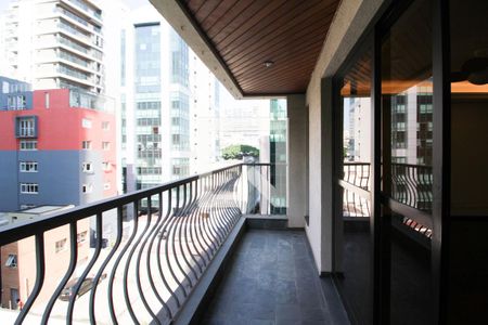 Varanda de apartamento à venda com 3 quartos, 185m² em Vila Nova Conceição, São Paulo