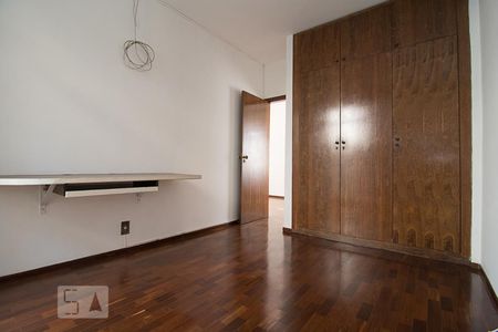 Apartamento à venda com 140m², 4 quartos e 2 vagasQuarto 