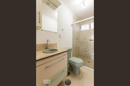 Banheiro de apartamento à venda com 3 quartos, 95m² em Vila Industrial, Campinas