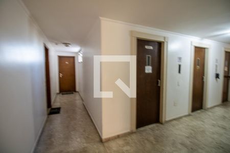 Apartamento à venda com 54m², 1 quarto e 1 vaga Apartamento à venda com 54m², 1 quarto e 1 vagaHall do andar