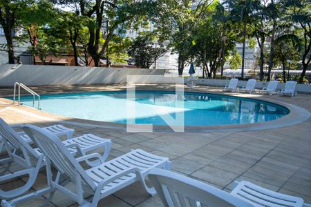 Apartamento à venda com 54m², 1 quarto e 1 vaga Apartamento à venda com 54m², 1 quarto e 1 vagaÁrea comum - piscina
