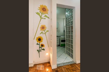 Apartamento para alugar com 53m², 1 quarto e sem vaga Apartamento para alugar com 53m², 1 quarto e sem vagaDetalhe sala e entrada da cozinha