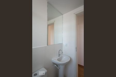 banheiro de apartamento para alugar com 2 quartos, 50m² em Vila Homero Thon, Santo André