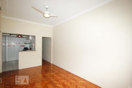 Sala de apartamento para alugar com 2 quartos, 68m² em Copacabana, Rio de Janeiro