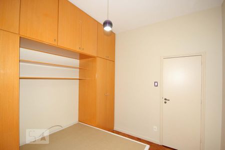 Quarto 1 de apartamento para alugar com 2 quartos, 68m² em Copacabana, Rio de Janeiro
