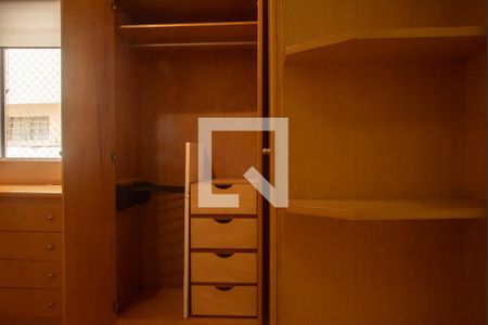 Apartamento para alugar com 79m², 3 quartos e 2 vagasQuarto 2