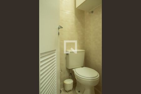 Apartamento para alugar com 79m², 3 quartos e 2 vagasBanheiro de Serviço