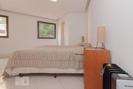 Quarto suíte de apartamento para alugar com 1 quarto, 57m² em Jardim Ampliação, São Paulo