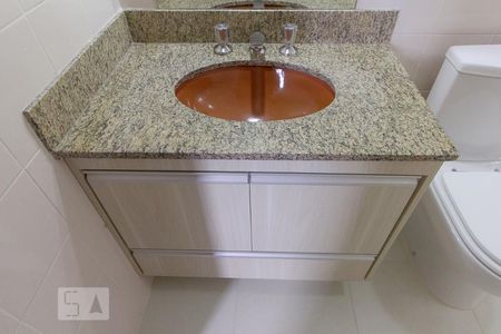 Apartamento à venda com 117m², 3 quartos e 2 vagasBanheiro Quarto 3