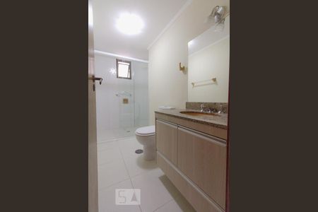 Apartamento à venda com 117m², 3 quartos e 2 vagasBanheiro