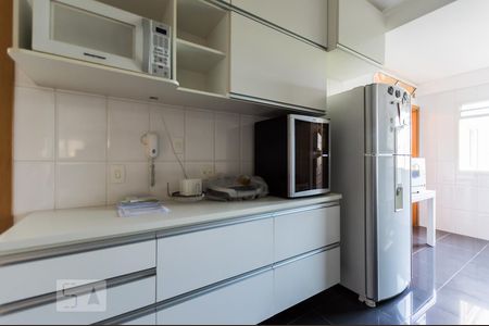 Apartamento para alugar com 133m², 3 quartos e 2 vagas Apartamento para alugar com 133m², 3 quartos e 2 vagasCozinha