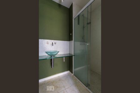 Banheiro de apartamento à venda com 2 quartos, 70m² em Jardim Fonte do Morumbi, São Paulo