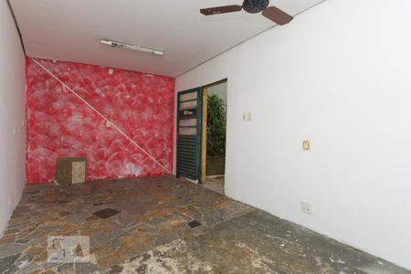 Casa à venda com 270m², 5 quartos e 2 vagas Casa à venda com 270m², 5 quartos e 2 vagasQuarto 4