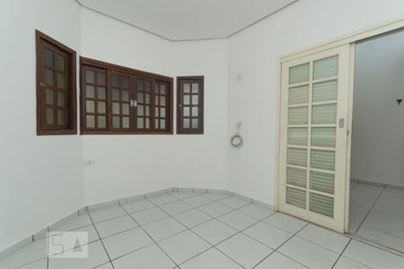 Casa à venda com 270m², 5 quartos e 2 vagas Casa à venda com 270m², 5 quartos e 2 vagasQuarto 1