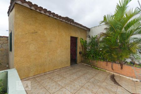 Casa à venda com 270m², 5 quartos e 2 vagas Casa à venda com 270m², 5 quartos e 2 vagasPiso superior (quintal)