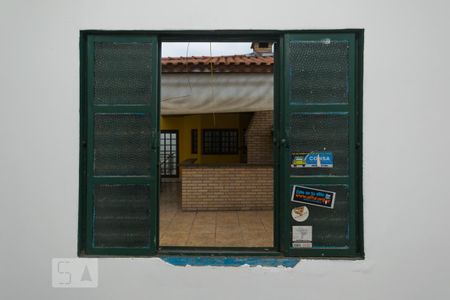 Casa à venda com 270m², 5 quartos e 2 vagas Casa à venda com 270m², 5 quartos e 2 vagasJanela do quarto 4