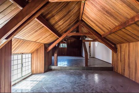 Casa à venda com 240m², 3 quartos e 2 vagasAndar Superior 