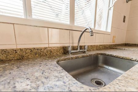 Casa à venda com 240m², 3 quartos e 2 vagasCozinha