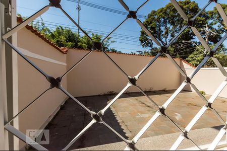 Casa à venda com 240m², 3 quartos e 2 vagasQuarto 2 - Vista