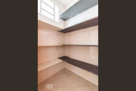 Casa à venda com 240m², 3 quartos e 2 vagasDispensa