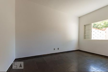 Casa à venda com 240m², 3 quartos e 2 vagasQuarto 2