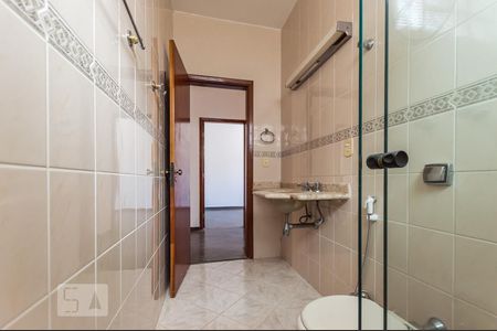 Casa à venda com 240m², 3 quartos e 2 vagasBanheiro