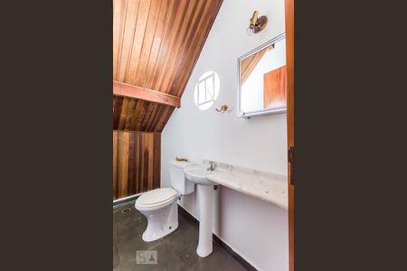 Casa à venda com 240m², 3 quartos e 2 vagasBanheiro - Andar Superior 