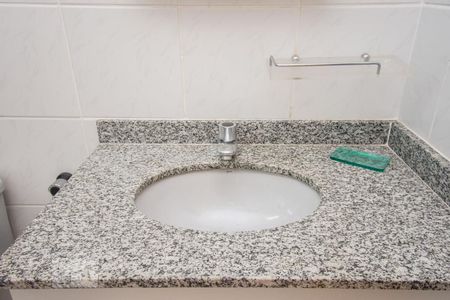 banheiro - suíte de apartamento para alugar com 2 quartos, 75m² em Fundação, São Caetano do Sul