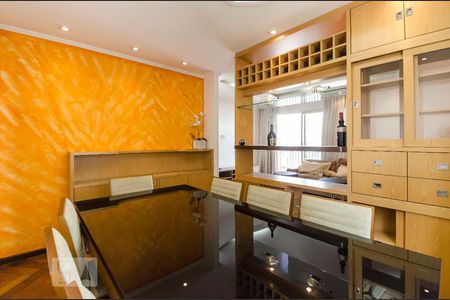 Apartamento à venda com 190m², 4 quartos e 4 vagasSala