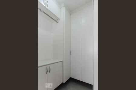 Apartamento à venda com 190m², 4 quartos e 4 vagasDespensa 1